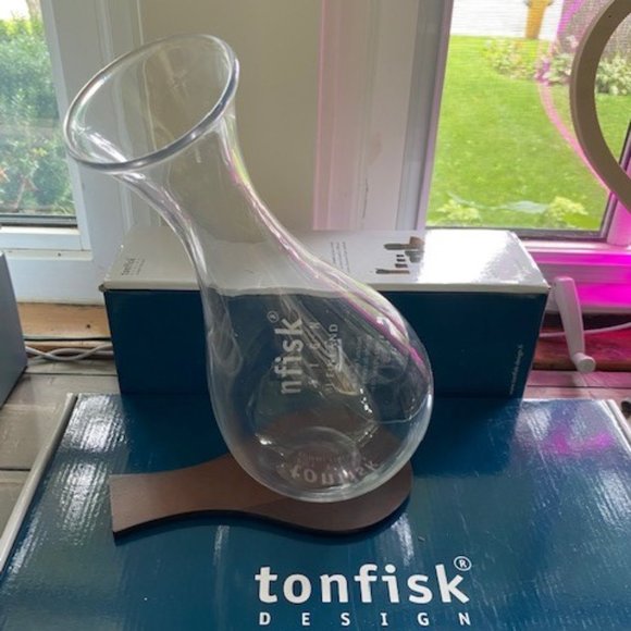 Shadow Water Carafe by TonFisk - Picture 1 of 5